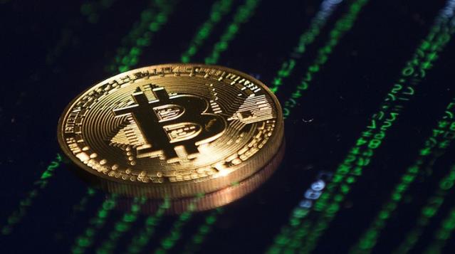 bitcoin-de-sert-dusus-dakikalar-icinde-yuzde-17-14380801_6813_osd